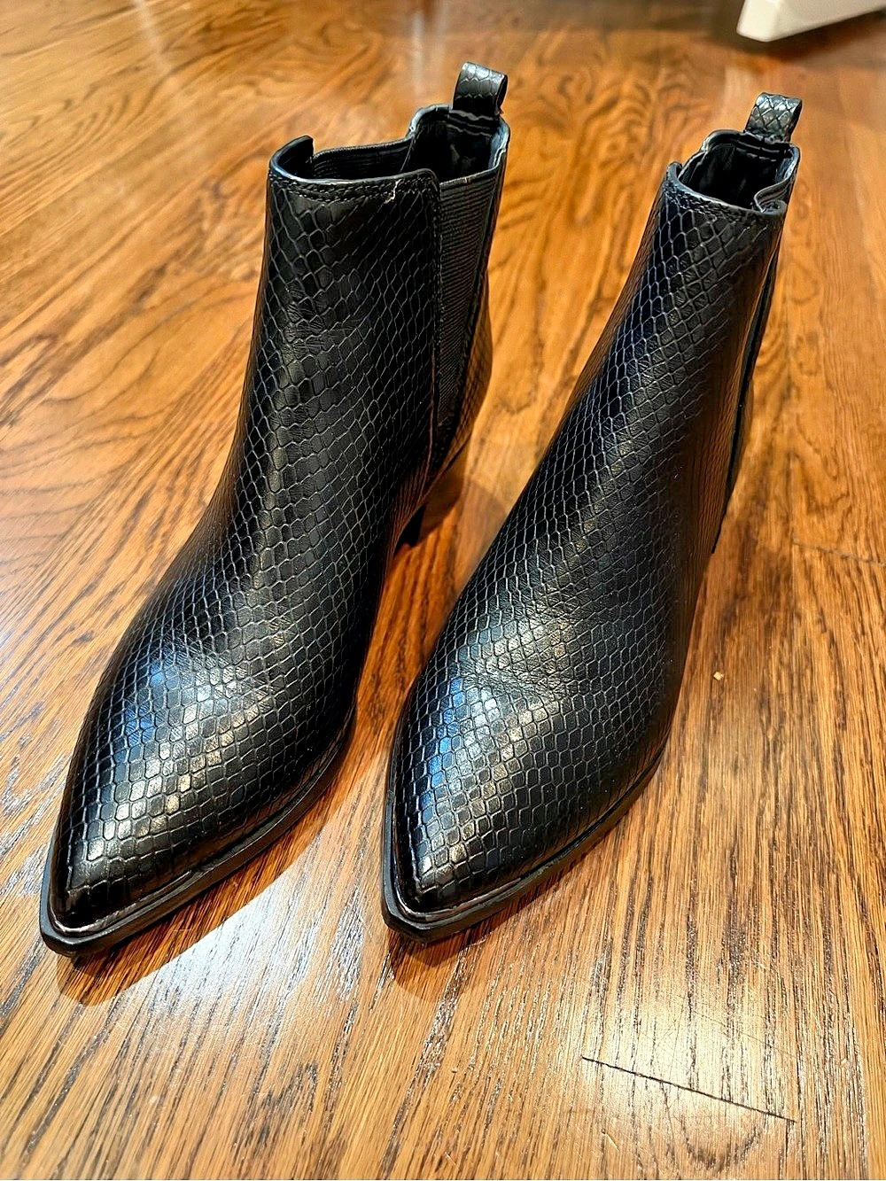 Marc Fisher LTD Yale Pointy Toe Chelsea Bootie Black US 6.5
